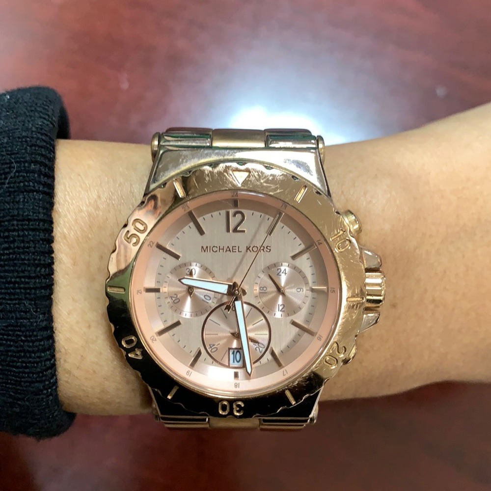 Michael Kors rose gold women’s watch. Stainless steel.